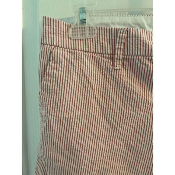 Old Navy Red and White Striped Seersucker Shorts. Everyday Short. Size 8. - Picture 3 of 4